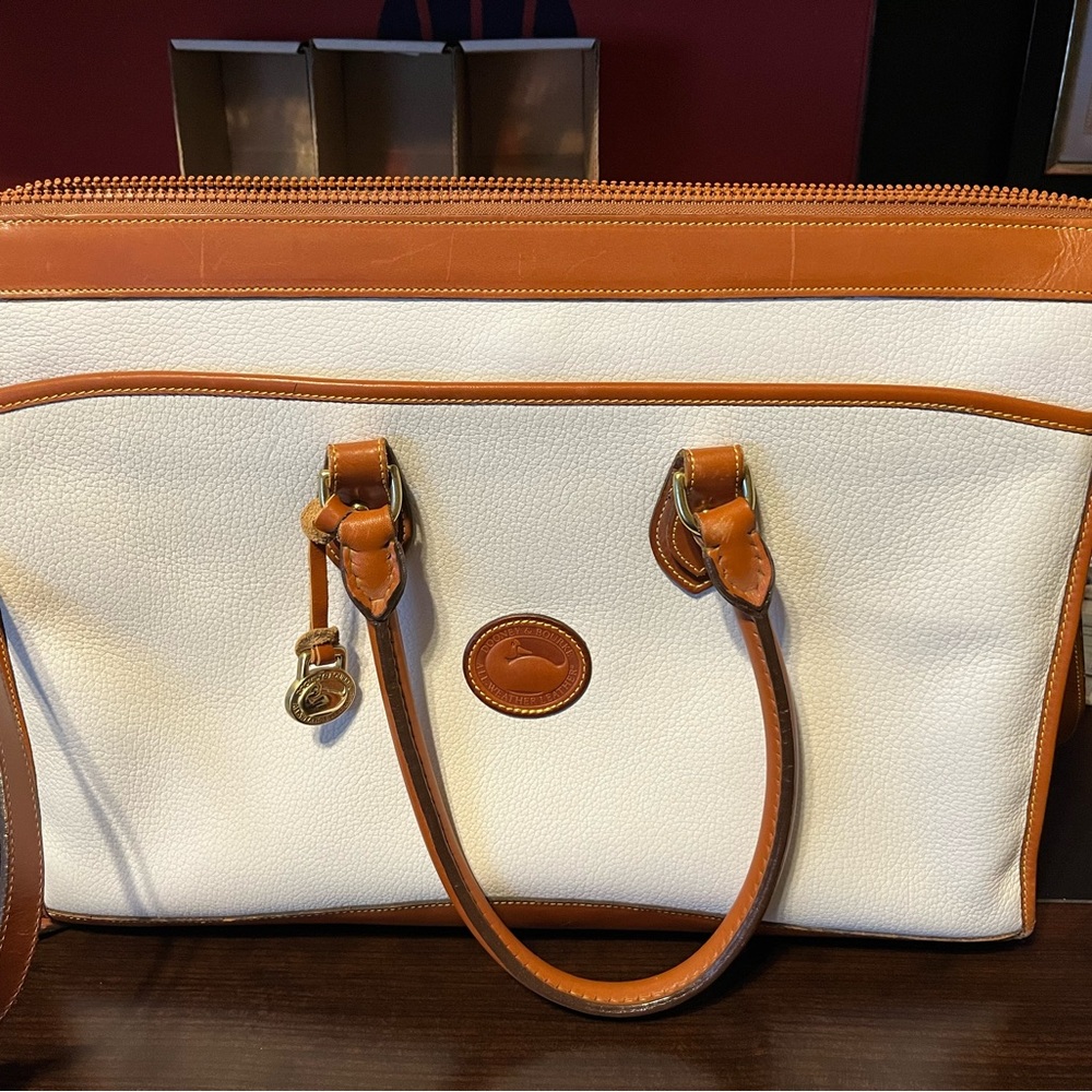 Vintage Mint Condition DOONEY & BOURKE Briefcase All Weather Leather